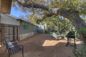 Gallery image of 406 Lodge-A: Hot-Tub & 2 Blks to Main St in Fredericksburg