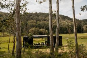 a smallolithicolithicolithicolithicolithicolithicolithicolithicolithicolithic house in the woods at The Lookout - a Huch experience in Wollombi