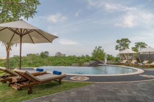 Bazén v ubytování Puri Pandawa Resort nebo v jeho okolí