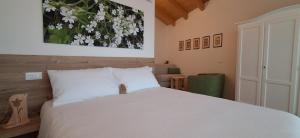 Llit o llits en una habitació de B&B Pradesel