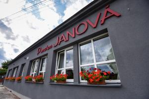 Budova, v ktorej sa penzión nachádza