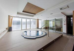 Bazén v ubytování Studio Apartment 134B nebo v jeho okolí