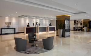 Posezení v ubytování Jumeira Rotana – Dubai + 37 fotografií