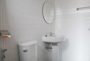 Koupelna v ubytování Baan Mai Guest House + 20 fotografií