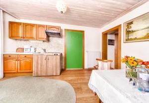 Kuchyň nebo kuchyňský kout v ubytování Kraners Alpenhof BIO Bed and Breakfast Pension