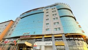 Gallery image of سديم الفجر للشقق الفندقية- Sadeem Al Fajr Hotel Suites in Taif +102 photos