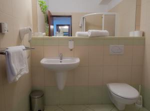 Koupelna v ubytování Hotel Cvilín