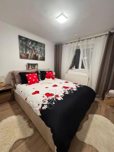 Llit o llits en una habitació de Apartament Eagle