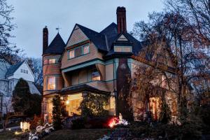 Imagen de la galería de The Queen, A Victorian Bed & Breakfast, en Bellefonte