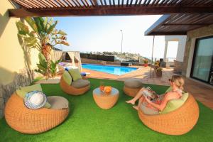 The swimming pool at or close to Villa Amadores n2