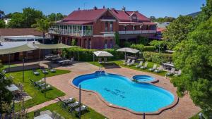 Bazén v ubytování Alzburg Resort nebo v jeho okolí