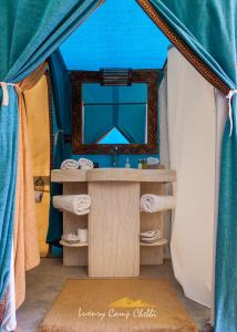 Gallery image of Merzouga twins luxury camp in Merzouga
