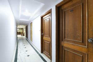 Gallery image of SPOT ON Hotel Hilltop in Vadodara