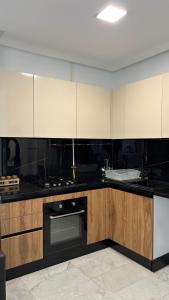 Gallery image of Homz Maison Studio S0 Luxe Moderne in Sukrah +3 photos