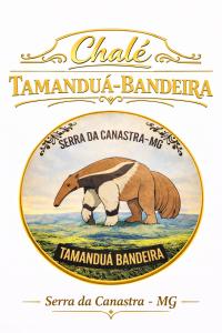 a label with a bear on it at Rekanto Canastra in Delfinópolis