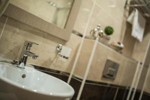 Koupelna v ubytování Payidar Hotel