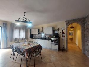 Gallery image of Villa Jewels 2 in Gaggi