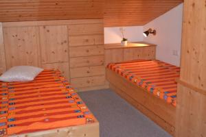 Alpensonne房間的床