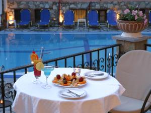 Πισίνα στο ή κοντά στο Hotel Calypso
