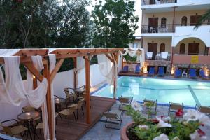 Πισίνα στο ή κοντά στο Hotel Calypso