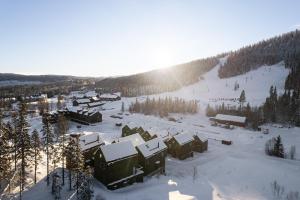 an aerial view of a village in the snow at Ljungvind Kåvan - Funäsdalen in Funäsdalen