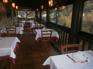 Restaurace v ubytování Hostal El Forn