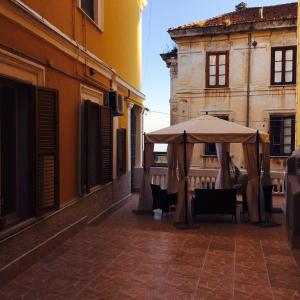 Budova, v ktorej sa dovolenkový dom nachádza + 37 fotografií