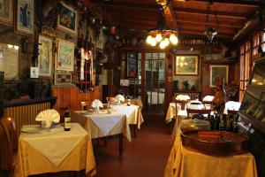 Restaurace v ubytování Hotel Archimede
