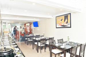 Restoran atau tempat lain untuk makan di Hotel Bond