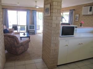 Gallery image of Kalbarri Riverfront Unit in Kalbarri