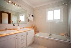 Ein Badezimmer in der Unterkunft Villa Gotmar