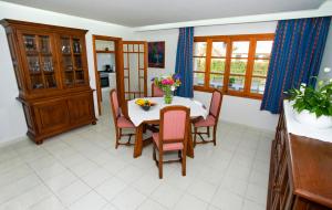 Ein Sitzbereich in der Unterkunft Villa Gotmar