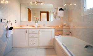 Ein Badezimmer in der Unterkunft Villa Gotmar
