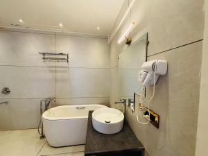 Gallery image of Hotel Sea Salacia And Spa in Baga +34 photos