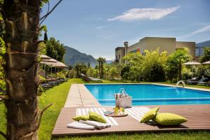 Bazén v ubytování Active & Family Hotel Gioiosa nebo v jeho okolí
