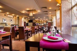 Restaurace v ubytování Hotel Galicya