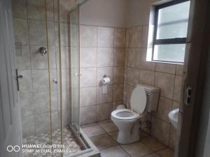 Bany a The Eden Hotel Germiston