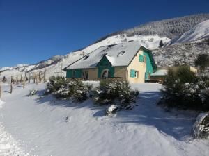 Gîte de montagne du Plateau de Lhers- Accueil randonneurs að vetri til