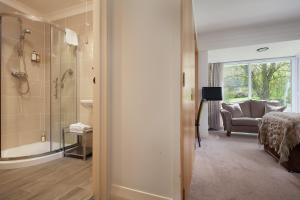 Et badeværelse på Mill End Hotel + 104 billeder