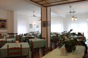 Restoran atau tempat lain untuk makan di Hotel 2 Mari - Vieste