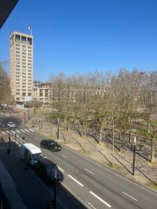 a view of a highway with cars on it at UNESCO Le Havre Appartement 100m2 in Le Havre