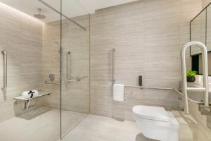 Ascott Orchard Singapore的一间浴室