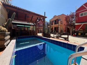 a swimming pool in the middle of a building at West Refugio in San Juan del Río