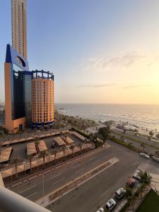 a view of the ocean from a hotel at برج داماك الجوهرة جدة - Damac Al Jawharah Tower in Jeddah