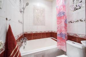 Ένα μπάνιο στο Apartment Rubinshteyna 15
