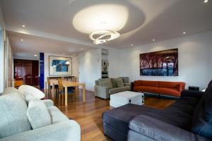 Telewizja i/lub zestaw kina domowego w obiekcie Alderdi Eder by People Rentals