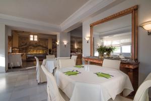 Kép Antinea Suites Hotel & Spa szállásáról Kamáriban a galériában