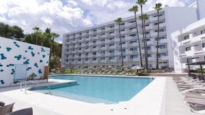 an image of a hotel with a swimming pool at BLUESEA Al Andalus in Torremolinos +25 photos