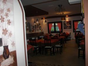 Restaurace v ubytování Albergo Sangrilà