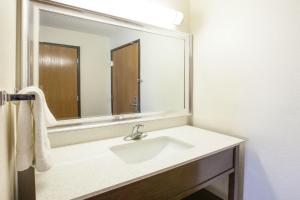 Gallery image of Baymont by Wyndham Auburn in Auburn